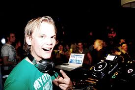 Biografia de AVICII